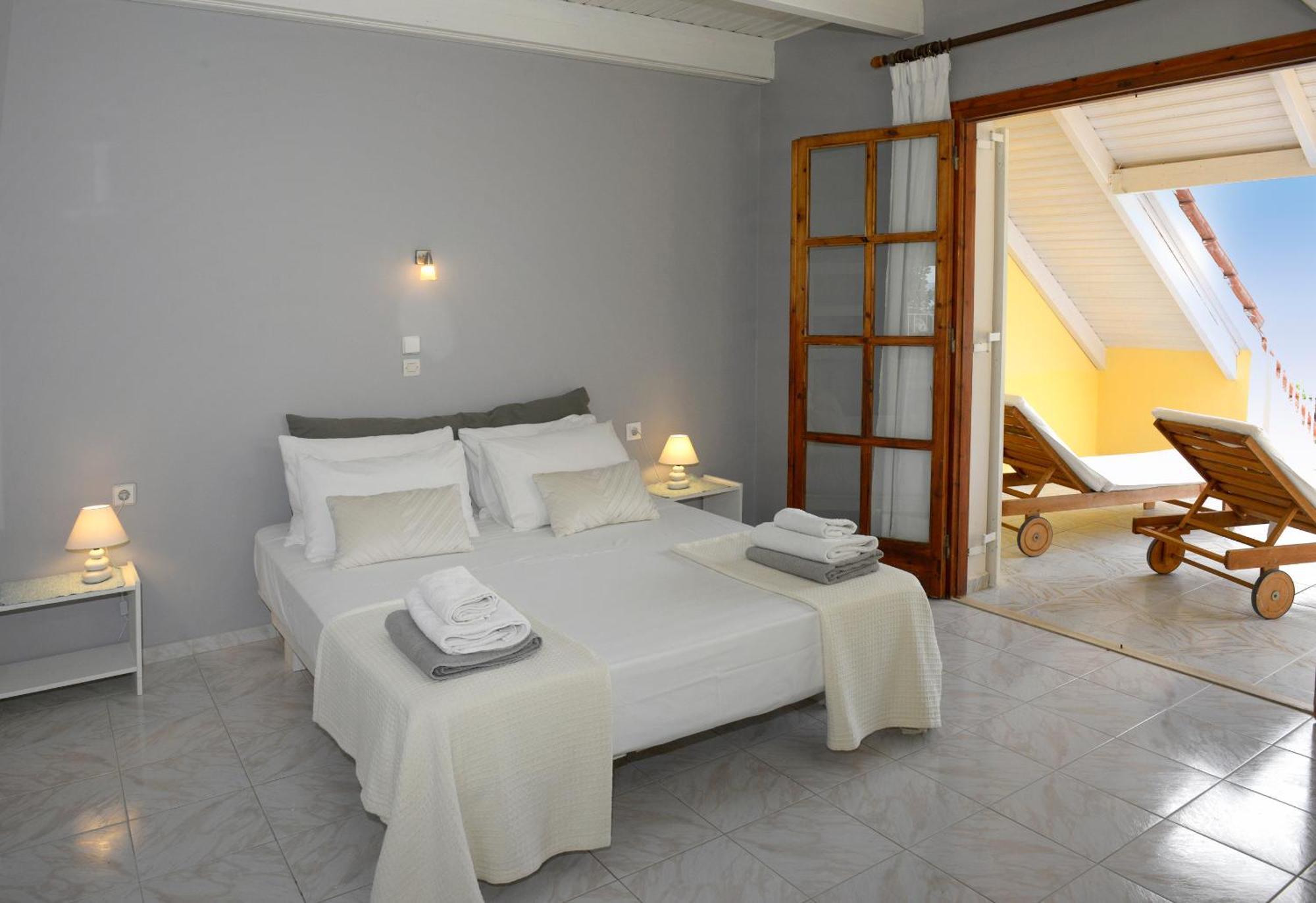 Albouro Seafront Apartments Katelios Exteriér fotografie
